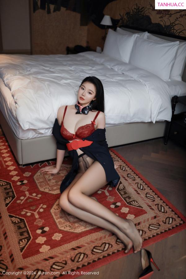 安然Maleah  [XiuRen]高清写真图 2024.07.30 No.8942 安然anran 黑丝美腿第40张图片